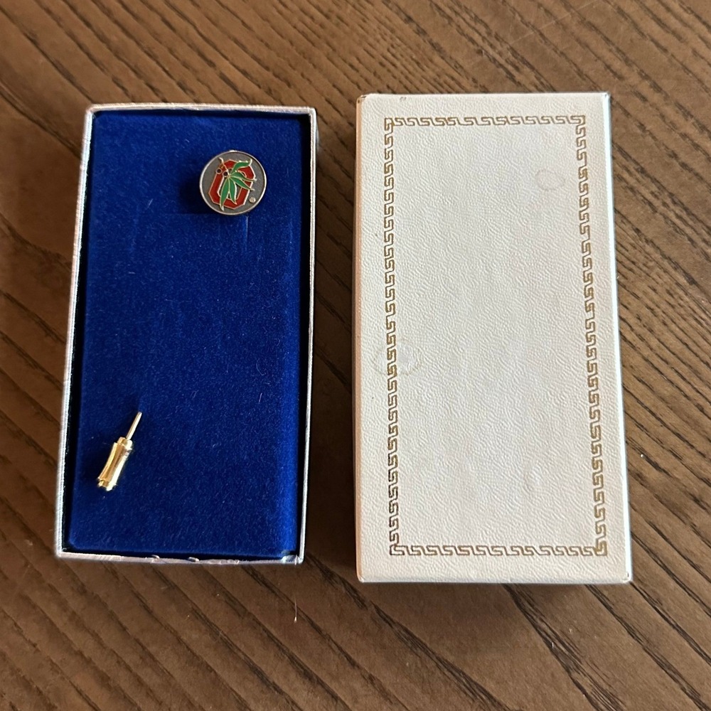 Vintage Ohio State Buckeyes Lapel Stick Hat Pin Enamel Buckeye Leaf Logo